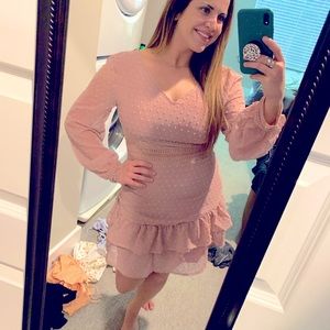 Cute cocktail dress, once worn once, in super good condition 💗